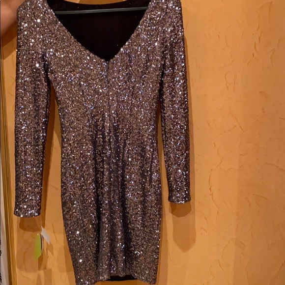 Dress - Picture 2 of 2